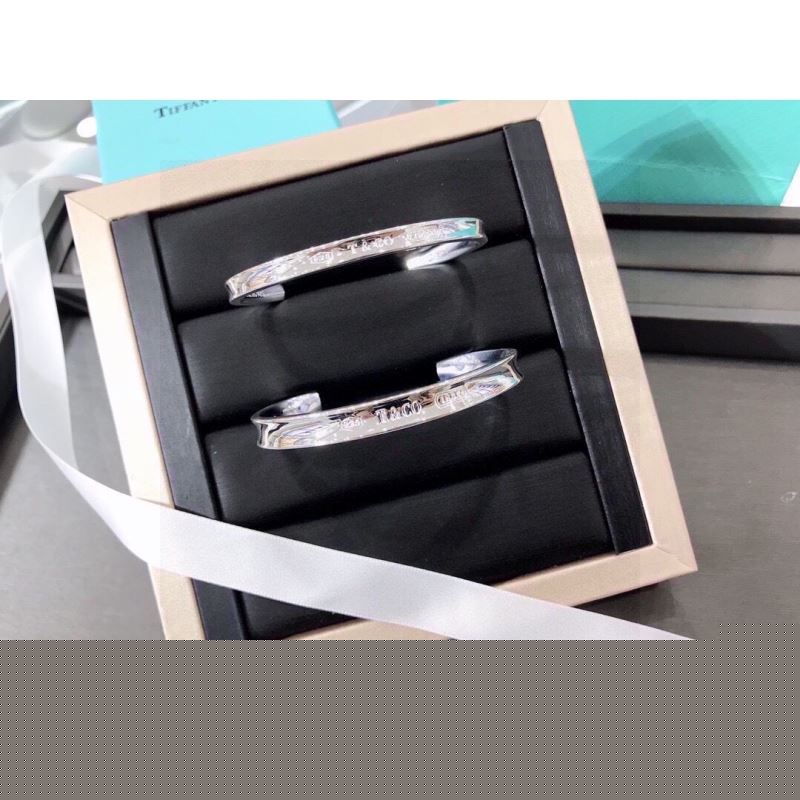 T*f*ny bracelets